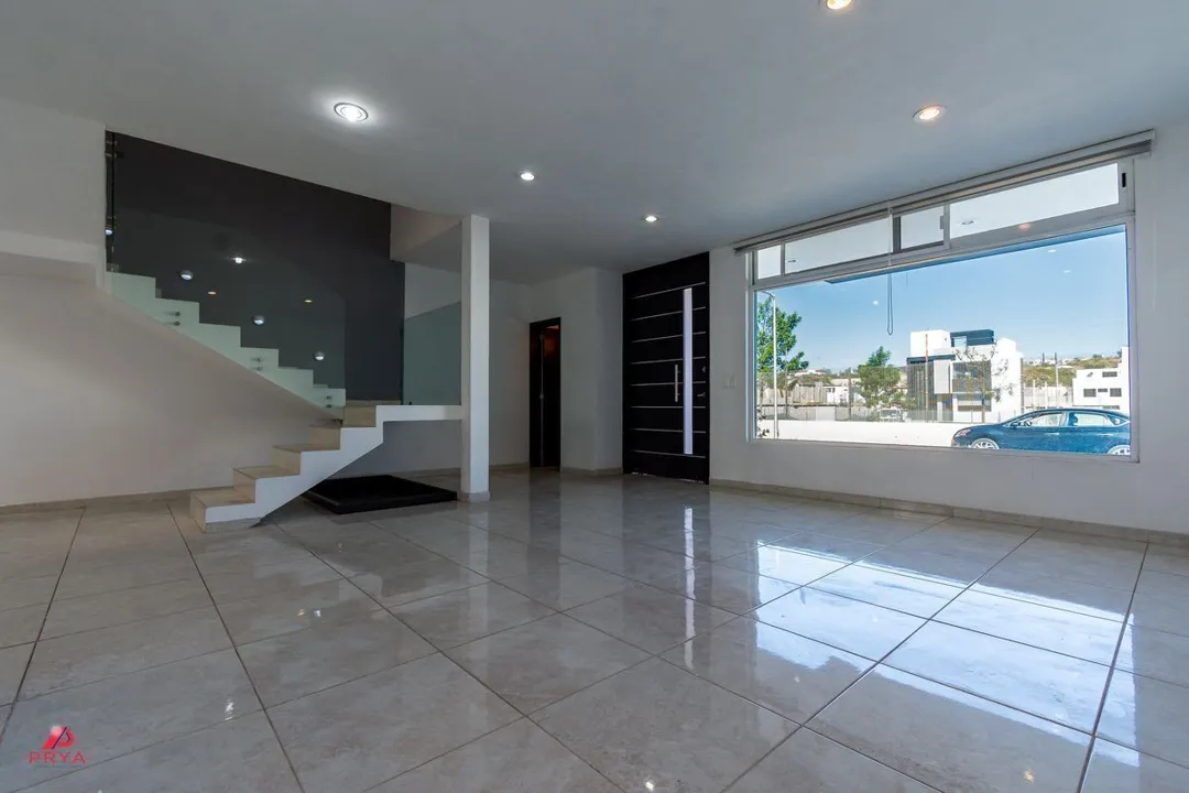 Foto 5 de Casa en Renta, Valle Imperial Zapopan con Roof Garden  en Coto Álamos