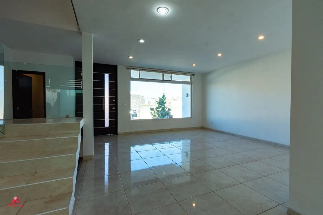 Foto 6 de Casa en Renta, Valle Imperial Zapopan con Roof Garden  en Coto Álamos