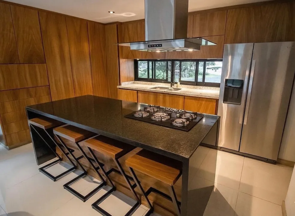 Foto 3 de Casa en venta en La Rioja, Tlajomulco | 3 Recámaras, Paneles Solares y Jardín.*