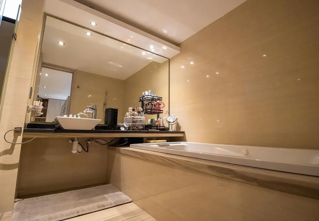Foto 7 de Casa en venta en La Rioja, Tlajomulco | 3 Recámaras, Paneles Solares y Jardín.*