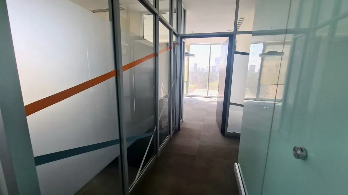 Foto 6 de Oficinas Corporativas con Acabados en Renta en, Av. Américas, 436m2 , Nivel 4