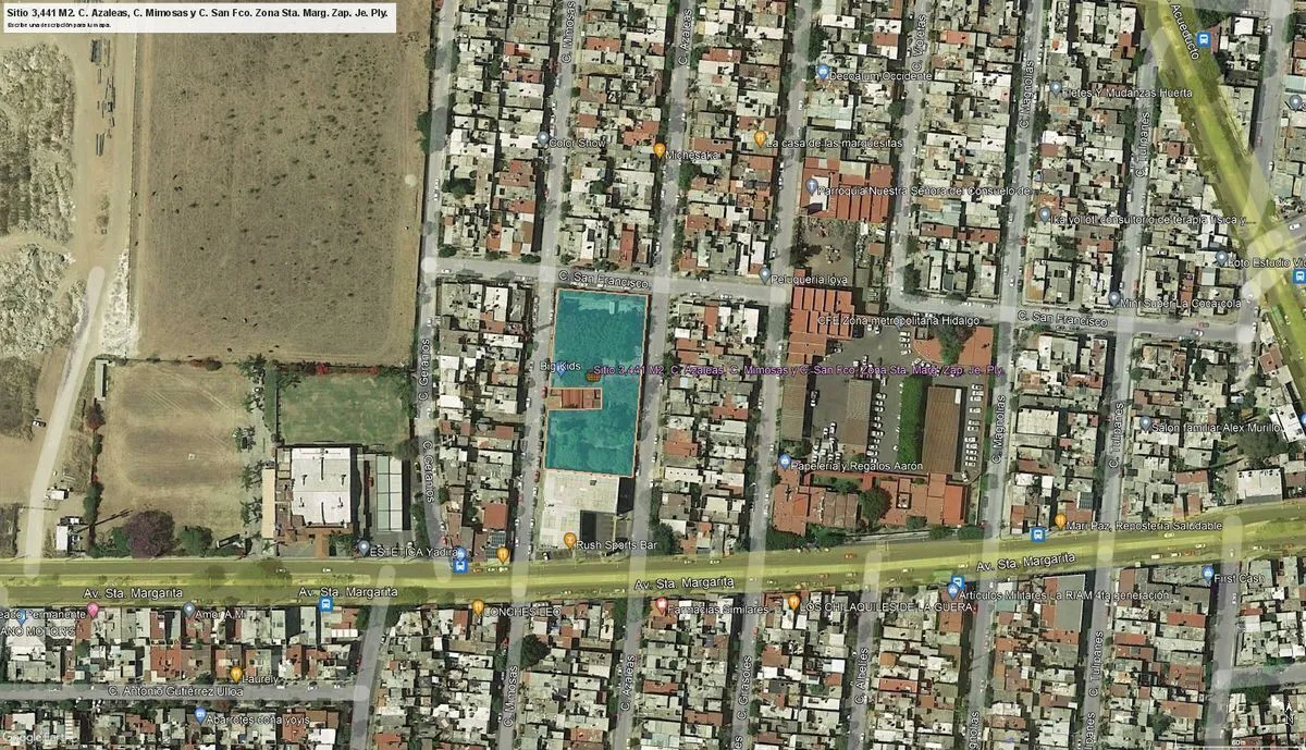 Propiedad en venta con uso de suelo comercial o habitacional para remodelar