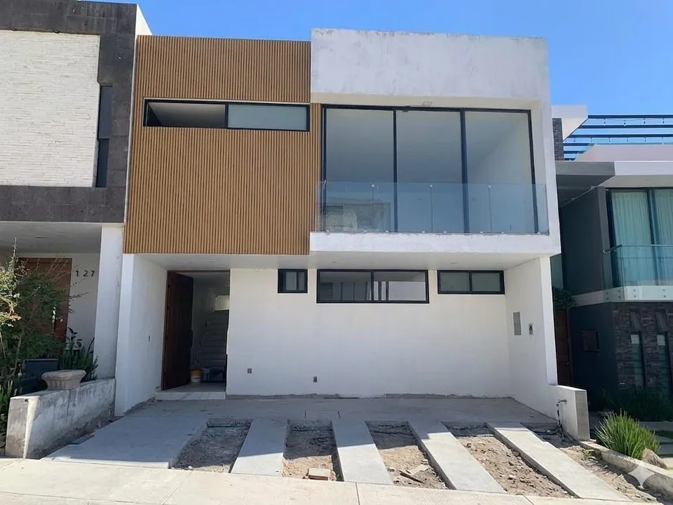 Casa en Venta en Valle Imperial - Coto Griego 184
