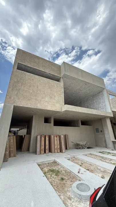 Foto 2 de Casa en Venta en Valle Imperial - Coto Griego 184