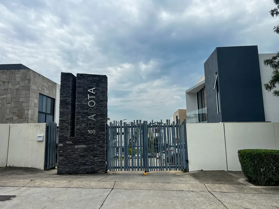 Casa en venta en Fracc. Madeiras, Valle Imperial Zapopan