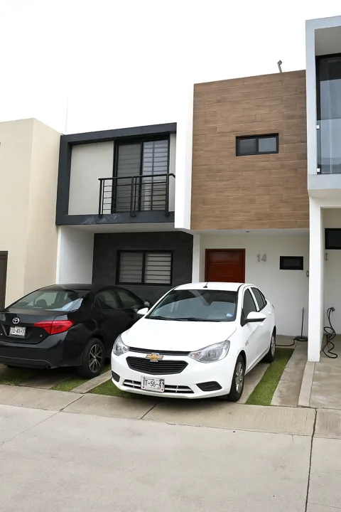 Foto 2 de Casa en venta en Fracc. Madeiras, Valle Imperial Zapopan