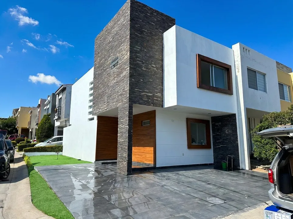 CASA EN VENTA EN ALTAVISTA