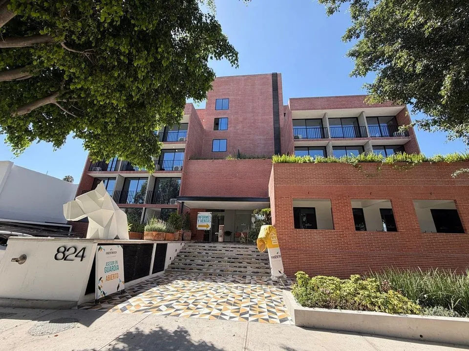 Foto 2 de Departamento amueblado en VENTA en Cond. Argentina, Col. Moderna, Gdl.