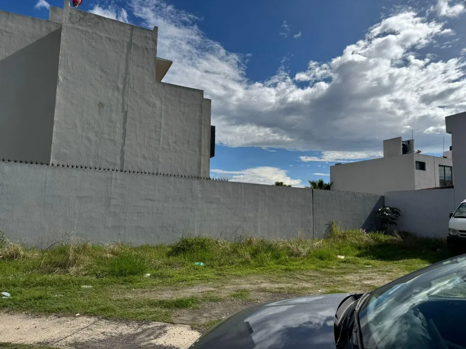 Foto 8 de Terreno en venta en Fraccionamiento Real Del Valle, Villa Esmeralda, Tlajomulco de Zúñiga