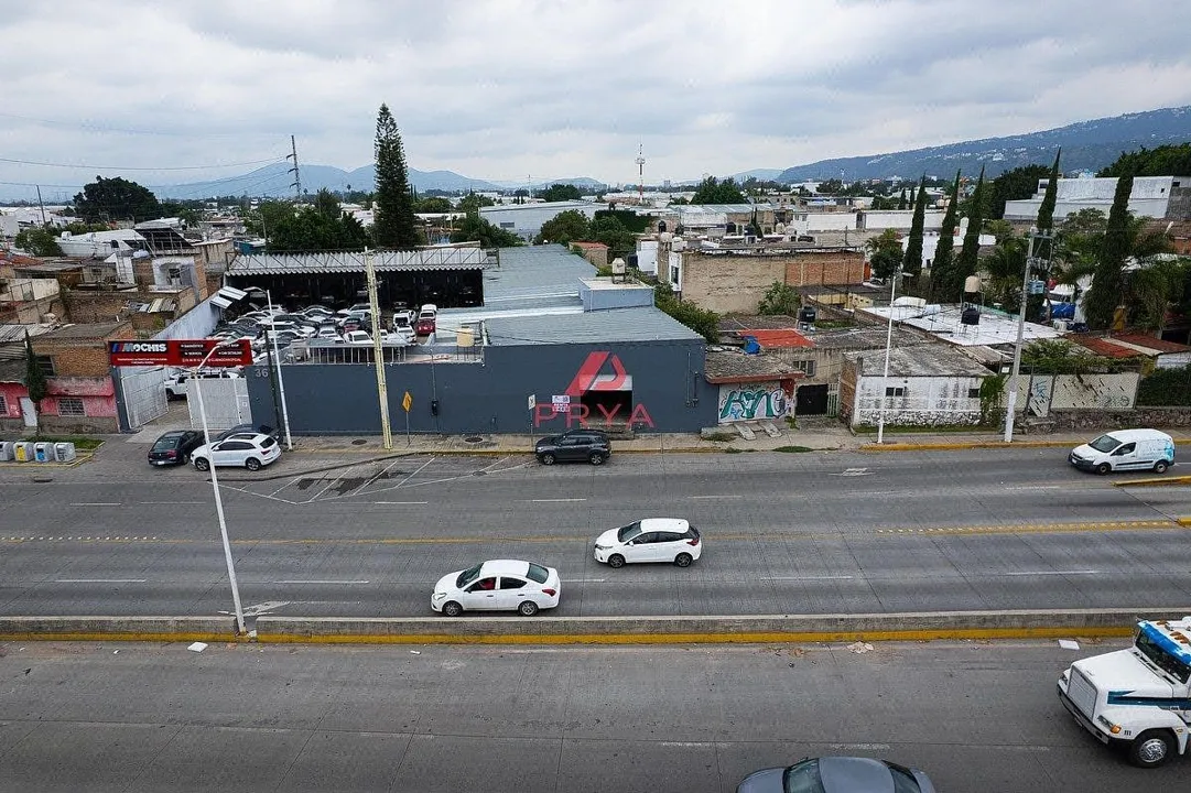 Foto 2 de Bodega en Renta de 100 m² sobre Periférico Sur, Col. El Mante, Zapopan