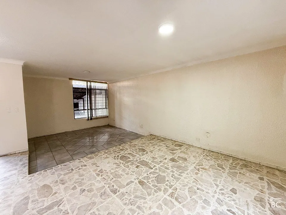 Foto 4 de Casa en Venta en La Estancia, Zapopan | Uso Mixto sobre Av. Rafael Sanzio