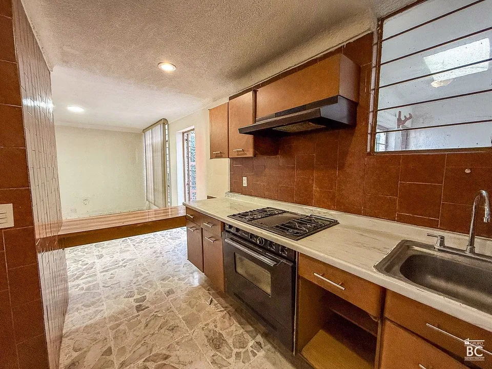 Foto 5 de Casa en Venta en La Estancia, Zapopan | Uso Mixto sobre Av. Rafael Sanzio