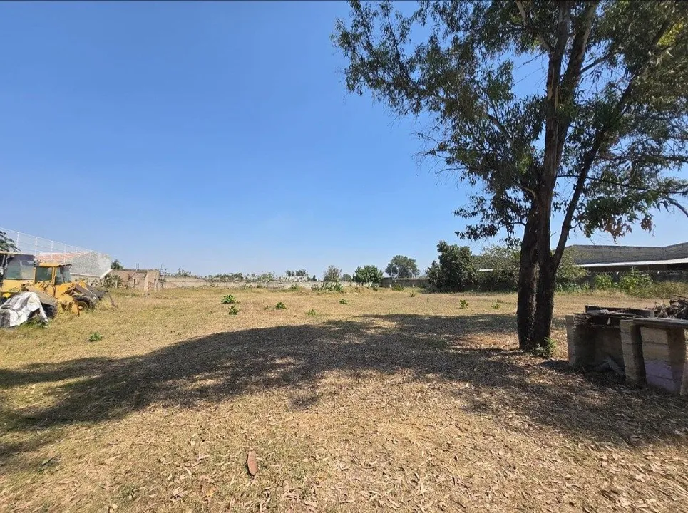 Foto 2 de Terreno en Venta en  López Mateos Sur, con uso de suelo Mixto