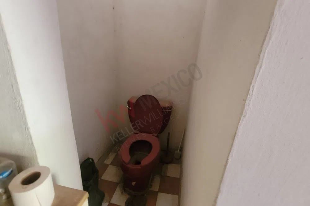Foto 9 de Terreno en venta en Lomas del Cuatro | 237 m² con construcción en obra gris