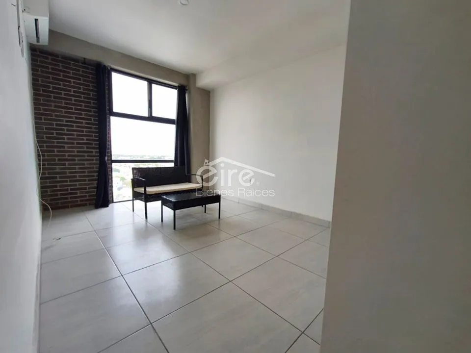 Foto 5 de Departamento semiamueblado en renta en El Campanario, Puente El Palomar