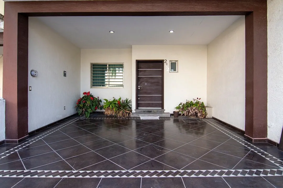Foto 2 de Casa en Venta en Real de Valdepeñas, dentro de Coto