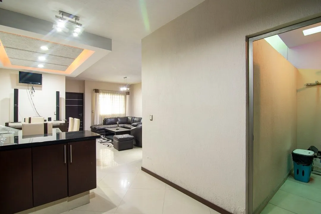 Foto 9 de Casa en Venta en Real de Valdepeñas, dentro de Coto