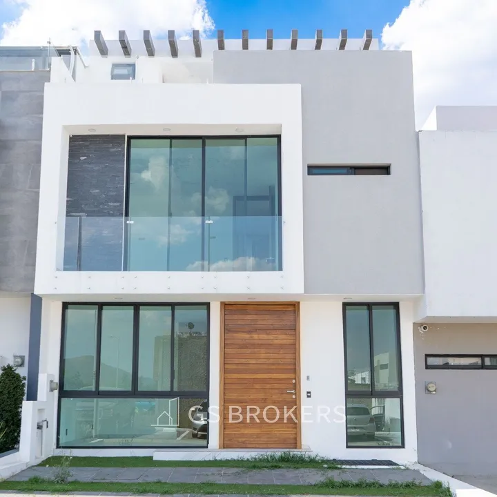 Foto 3 de CASA EN VENTA - COTO BALUARTE