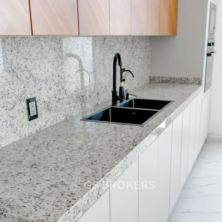 Foto 8 de CASA EN VENTA - COTO BALUARTE