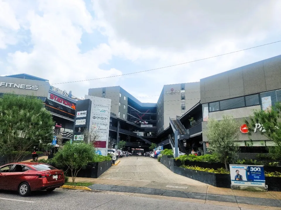 Foto 5 de Local en Centro Comercial en venta en Av. Manuel J. Clouthier, RECIDENCIAL CORDILLERAS, Zapopan