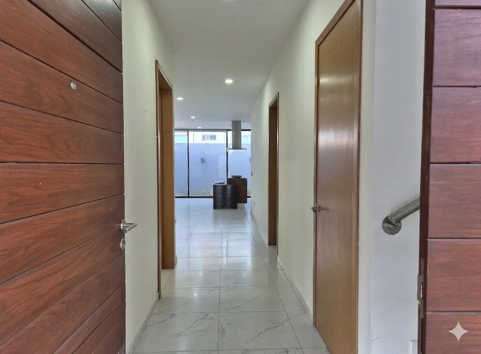 Foto 2 de Casa en venta con recámaras en planta baja en Bosques de Santa Anita 🌲