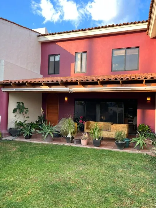 Foto 5 de Casa en renta en Callejon Del Iris A, Bugambilias, Zapopan