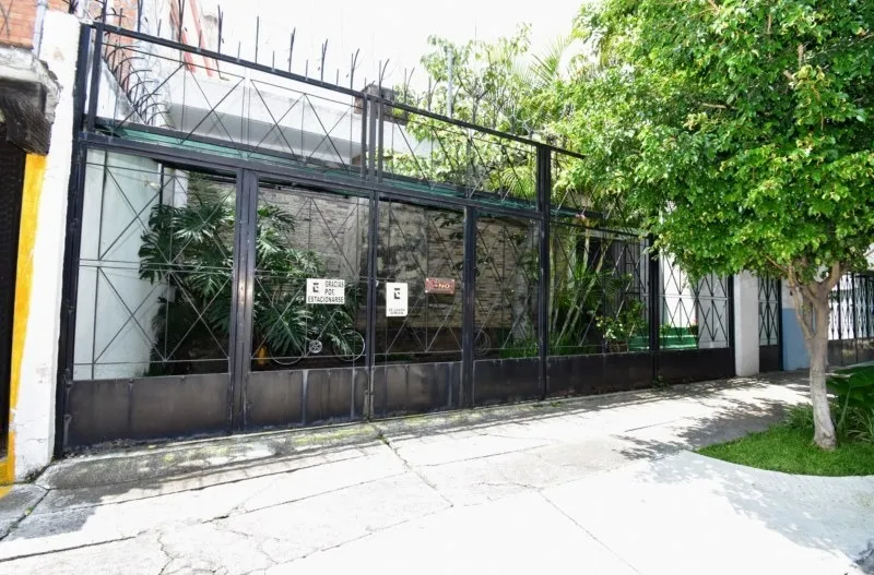 Foto 3 de Casa en venta en Calle El Sol, Jardines Del Bosque, Guadalajara