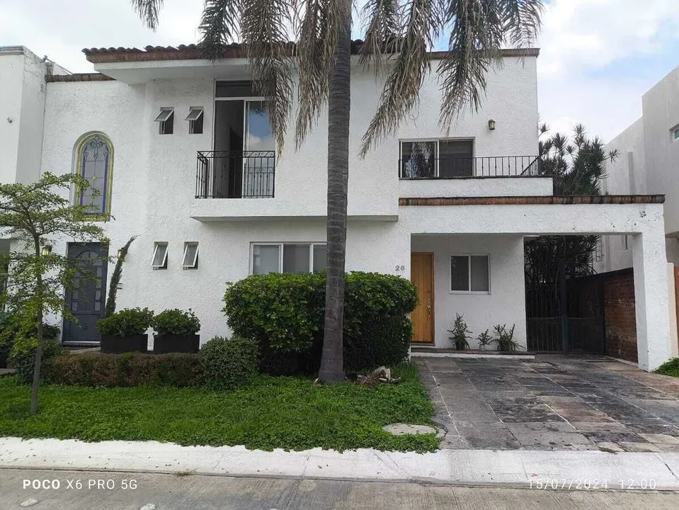 Casa en venta y renta Jardín Real