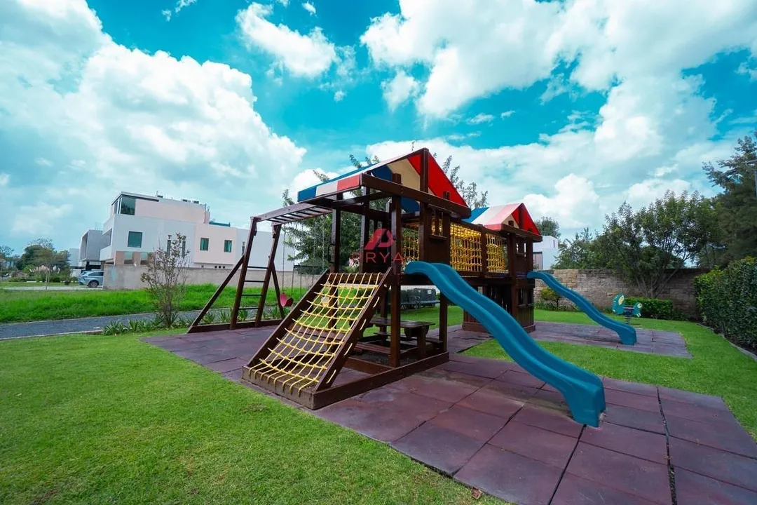 Foto 3 de Terreno en Venta en Arauca II Zapopan Jalisco frente a parque.