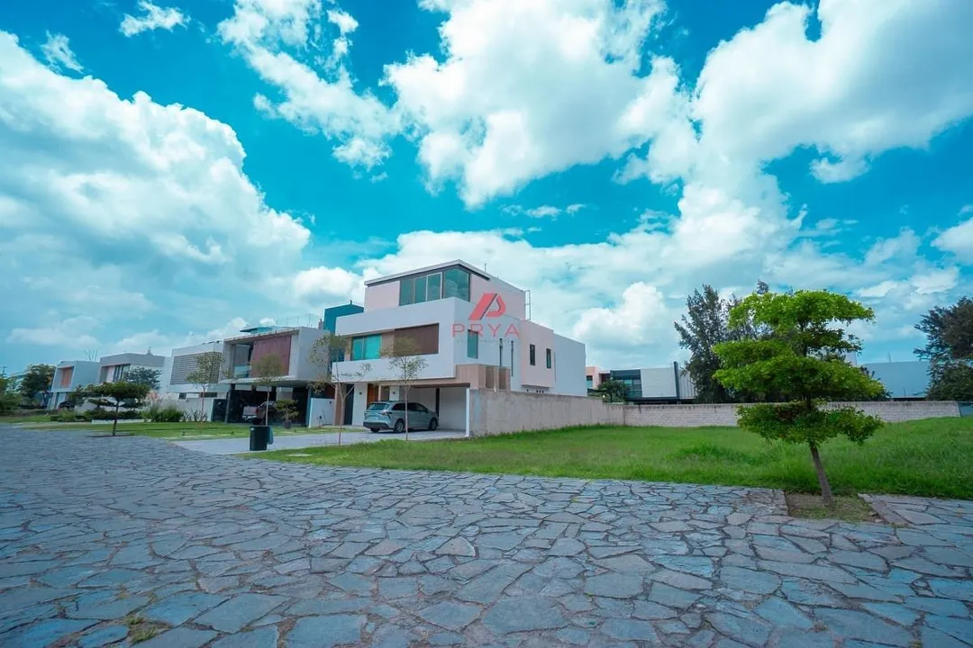 Foto 9 de Terreno en Venta en Arauca II Zapopan Jalisco frente a parque.