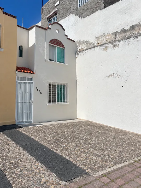 Foto 2 de Casa en venta en Jocotán, cerca a Plaza Galerías y Universidad UP