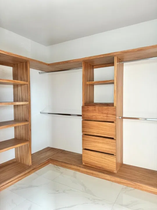 Foto 7 de Casa en venta en Bosques Vallarta, Zapopan con 5 recámaras y acabados de lujo