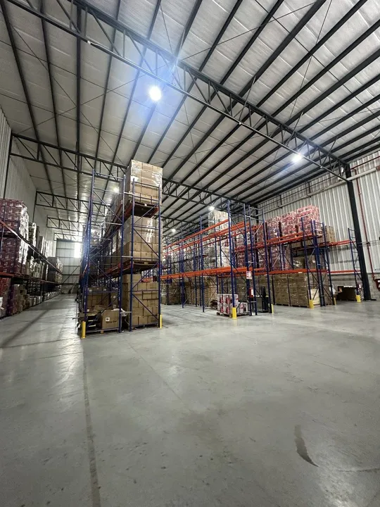Foto 8 de Bodega Industrial de 1,477 m² más Oficinas, Rampa y Andén – Lista para Operar