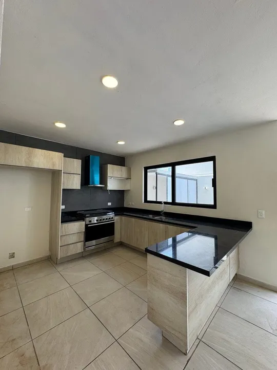 Foto 5 de Casa en venta en Valle Imperial en Zapopan.