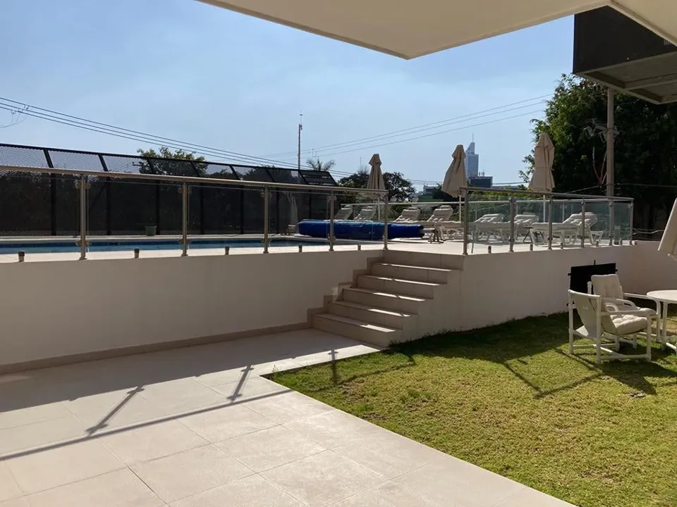 HERMOSO DEPARTAMENTO AMUEBLADO  EN RENTA CERCA DE CENTRO MAGNO