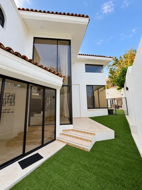 Foto 8 de Casa con alberca en renta en El Palomar – Segunda Sección