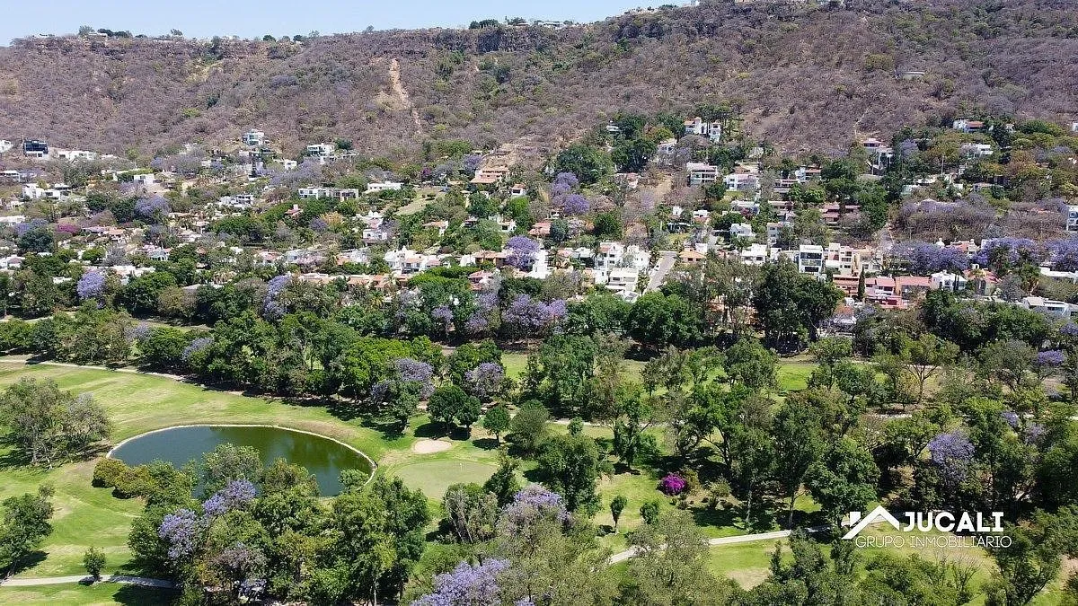 Terreno frente a campo de golf en Las Cañadas, Zapopan, Jalisco