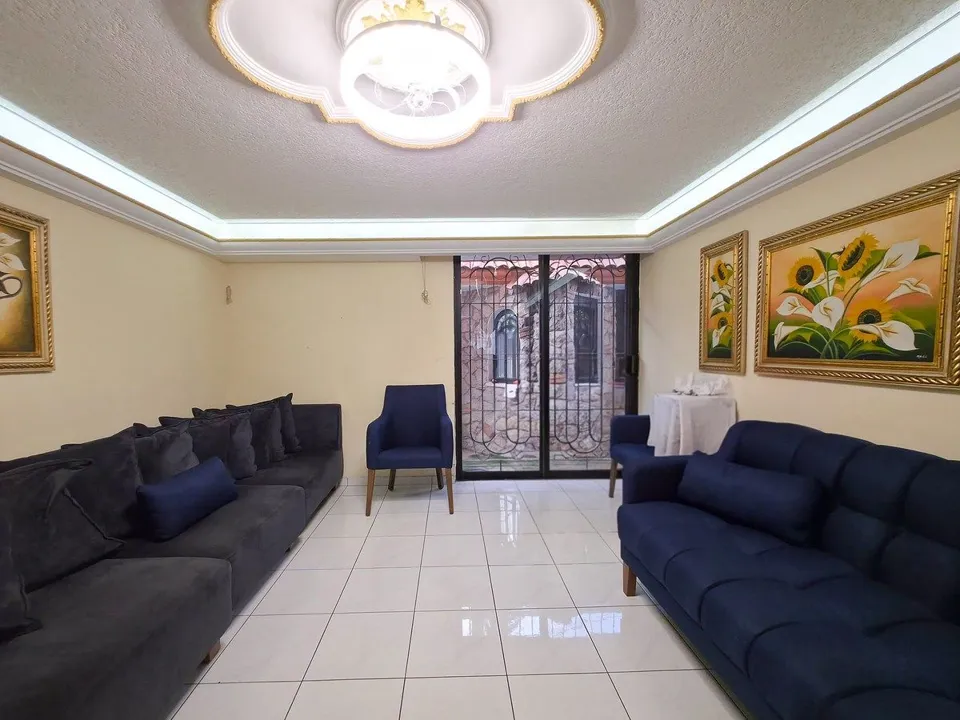 Foto 5 de Casa en Renta en Colinas de la Normal, Guadalajara