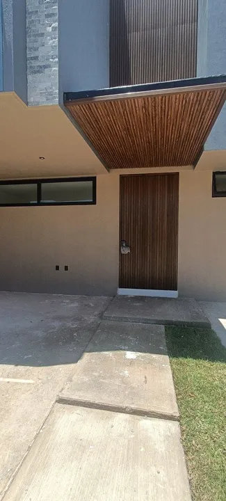 Excelente Casa Nueva Frente a casa club