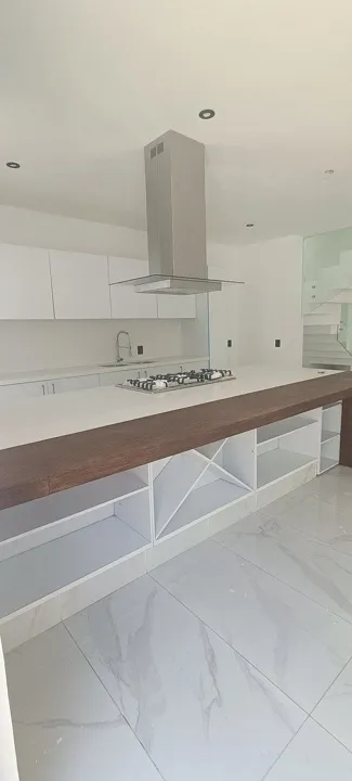Foto 7 de Excelente Casa Nueva Frente a casa club
