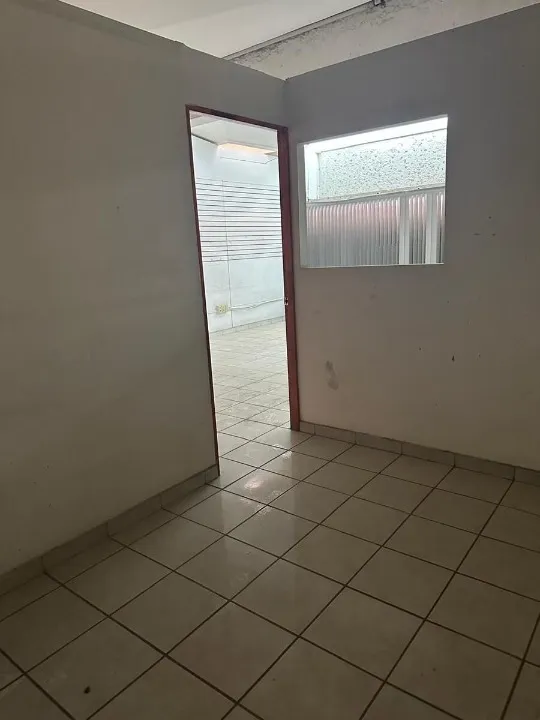 Bodega Comercial en venta en Calle Álvaro Obregón, La Penal, Guadalajara