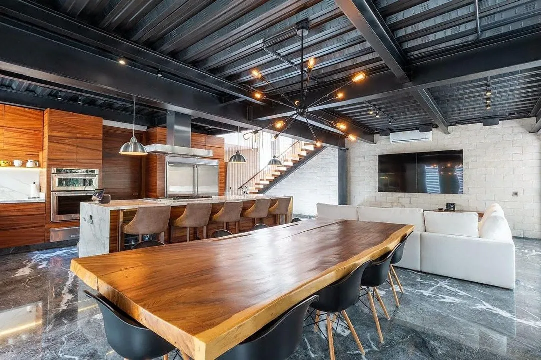 SE RENTA Y/O VENDE CASA en EL CIELO junto a bosque