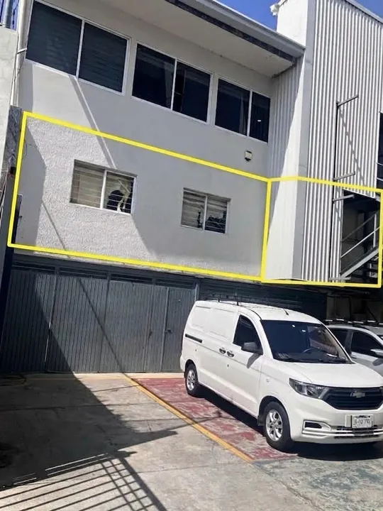 Bodega en Renta Zona San Juan de Dios en Abascal y Souza 240 con 100 m²