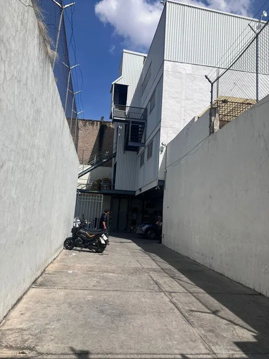 Foto 3 de Bodega en Renta Zona San Juan de Dios en Abascal y Souza 240 con 100 m²