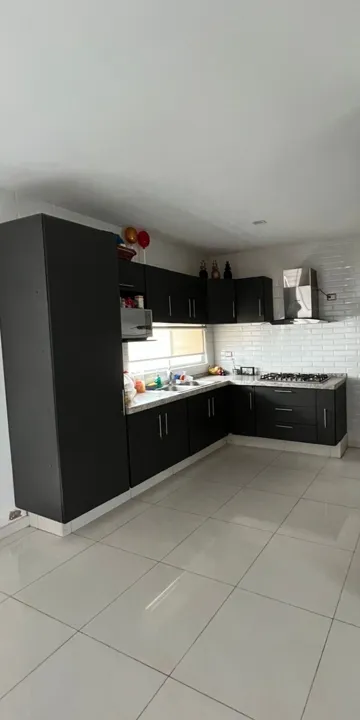 Foto 5 de Casa en Venta en Residencial Pontevedra - Paseo de la Lira 37