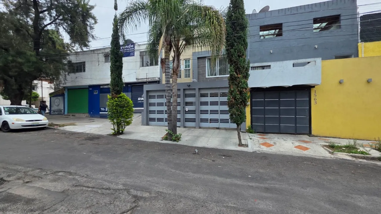 Foto 3 de Casa en venta en Río Independencia, El Rosario, Guadalajara
