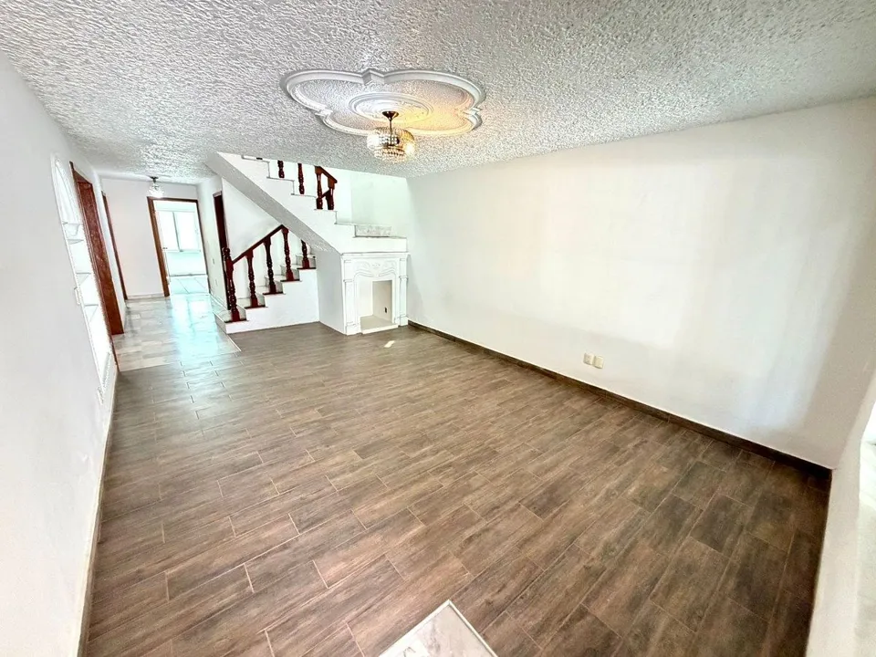 Foto 4 de Casa en Venta en Jardines del Sol en Zapopan