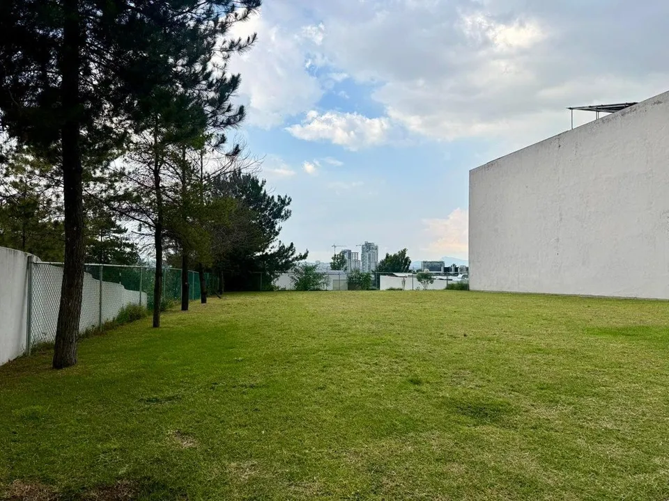 Foto 3 de Terreno en Venta en Alcazar, Zapopan