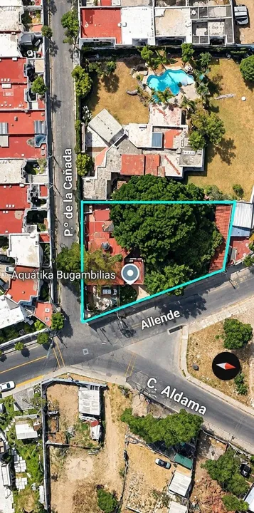 Terreno en venta en Santa Ana Tepetitlán (Callejón del Iris, Bugambilias)