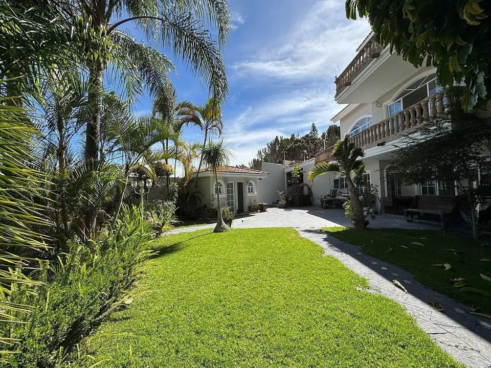 Foto 3 de VENTA Y/O RENTA DE CASA HERMOSA EN ZONA PANORAMICA EN BUGAMBILIAS